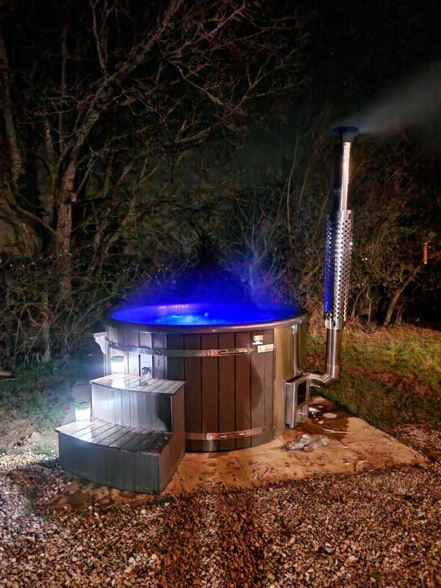 The Delkin Shepherds Huts كاسل كومب المظهر الخارجي الصورة